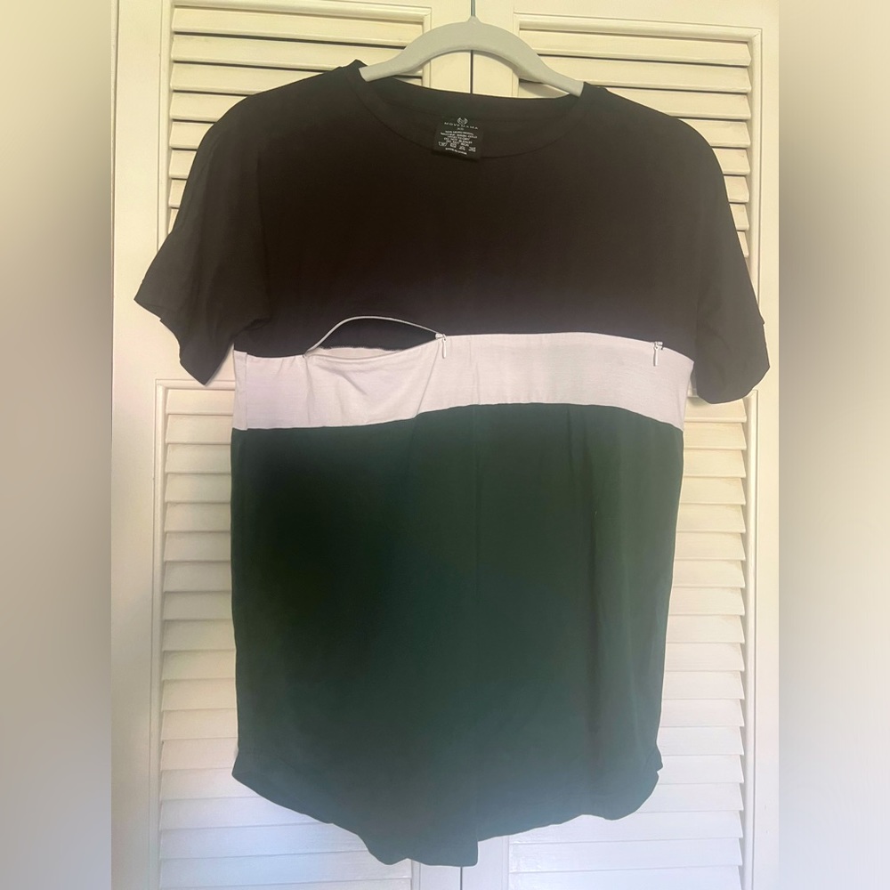 MoveMama Full Zip Nursing Tee!